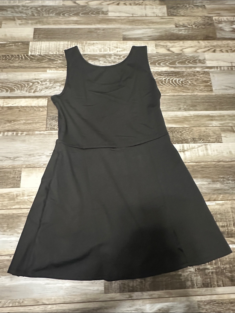 Classic Black Sleeveless Women's Tennis Dress - Picture 3 of 6